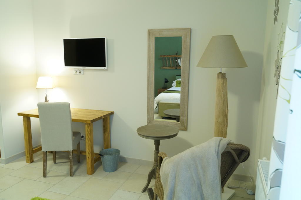 Chambres D'Hotes La Leva Villette-dʼAnthon الغرفة الصورة